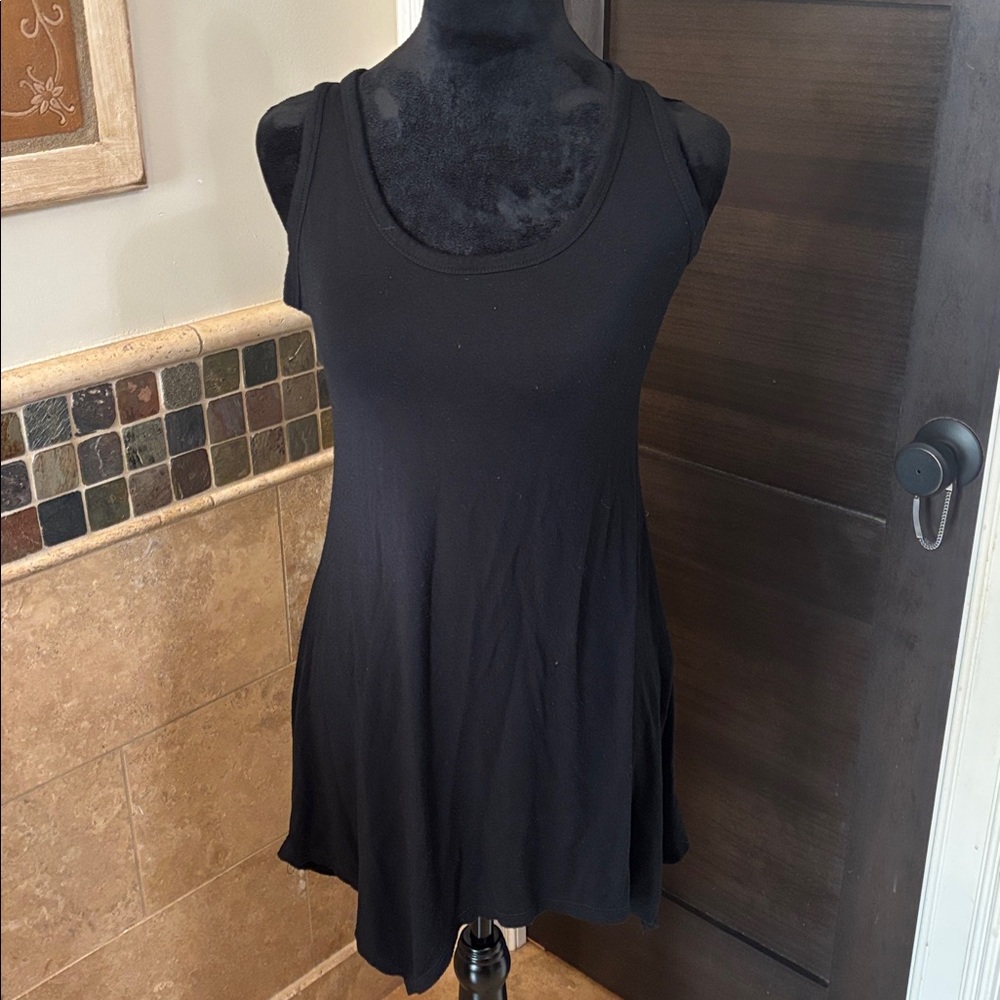 Black Sleeveless Top